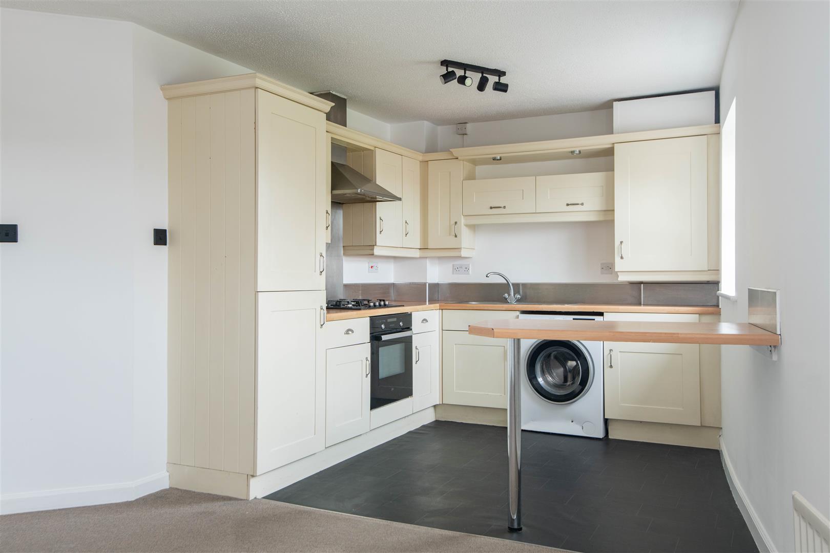 2 bed property in Holland House Road, Preston